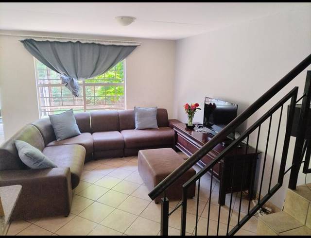 4 BEDROOM DUPLEX FOR SALE IN TYGER VALLEY